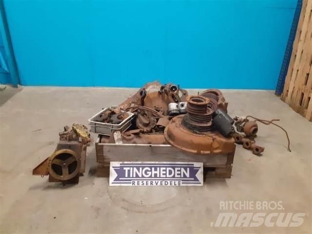 Ford 678HTA Motorok