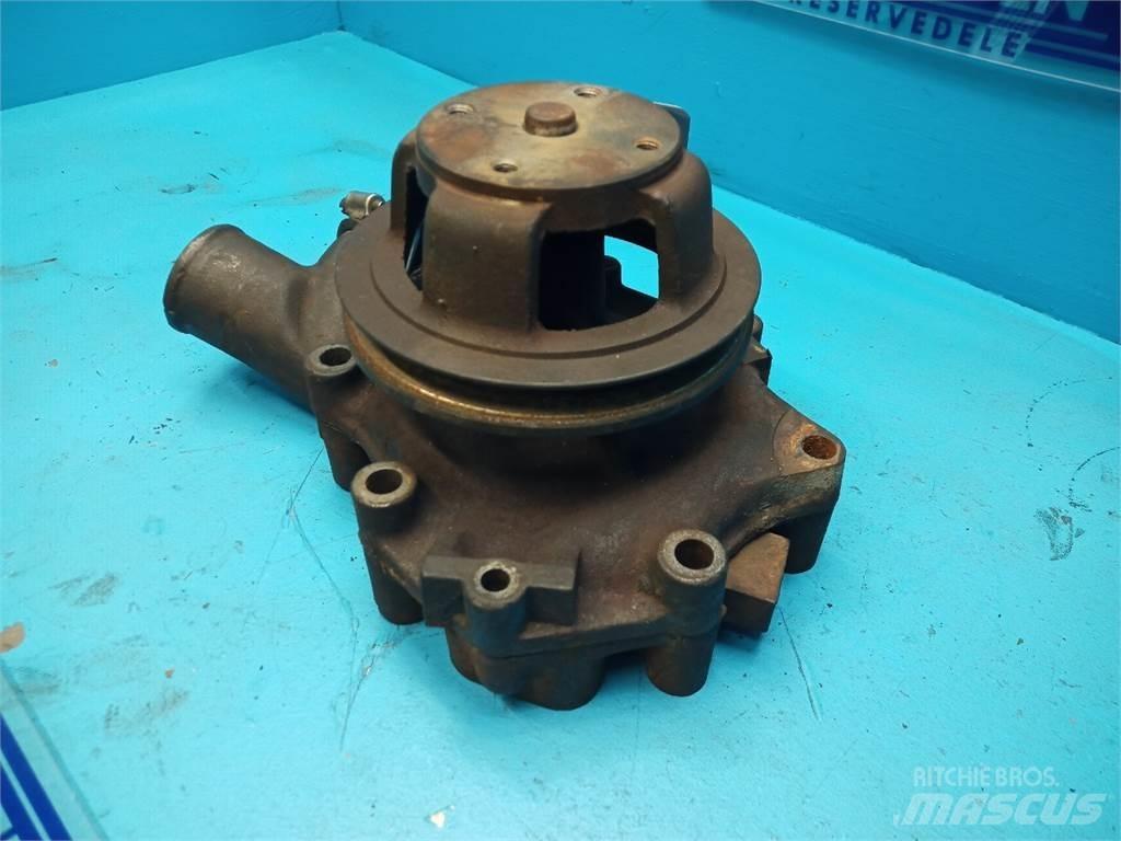 Ford 7910 Motorok