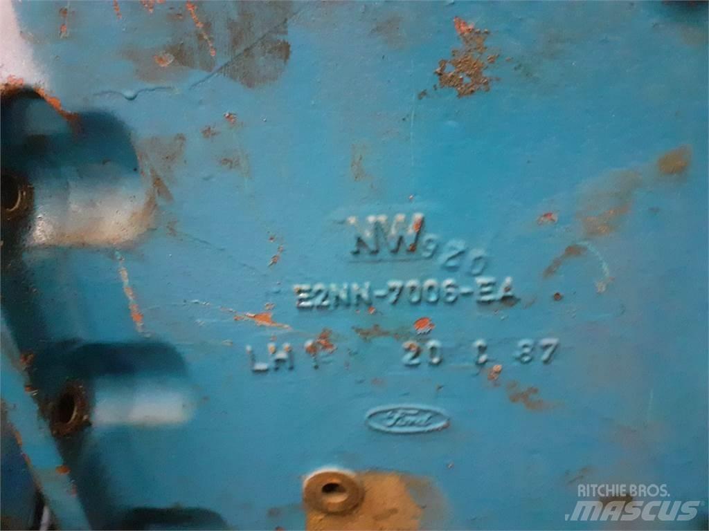 Ford 8210 Váltók