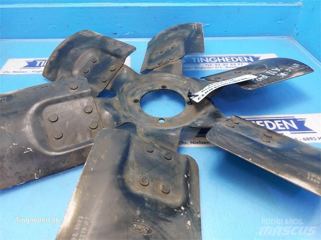 Ford 8630 Motorok