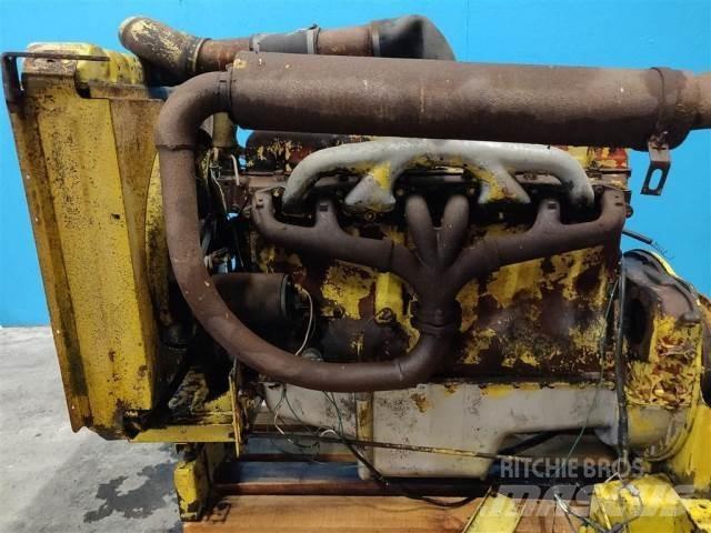 Ford Trader 590E Motorok