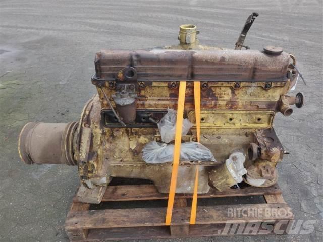 Ford Trader 590E Motorok