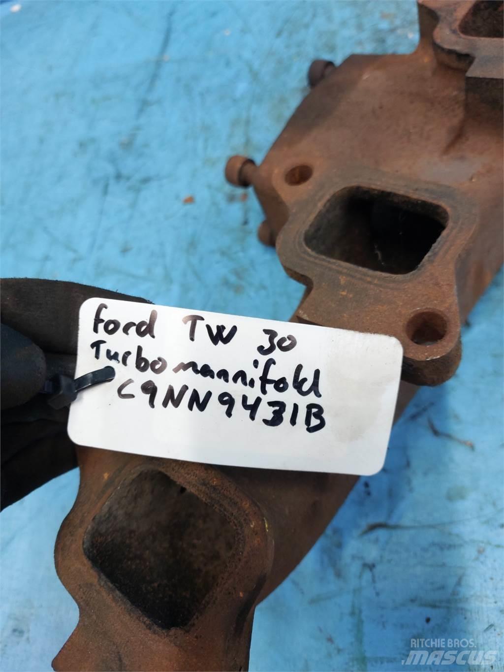 Ford TW 30 Motorok