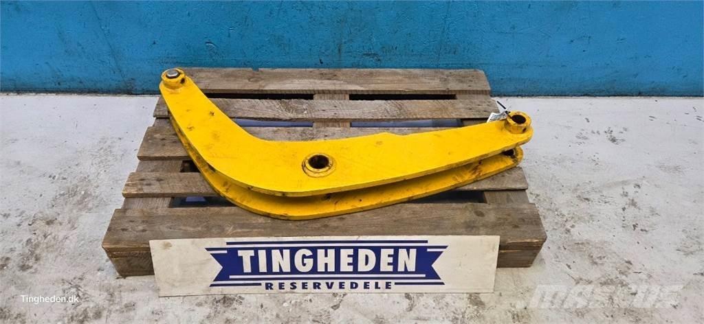 Gehl AL750 Gémek és dipperek