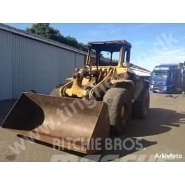 Hanomag 44C Gumikerekes homlokrakodók