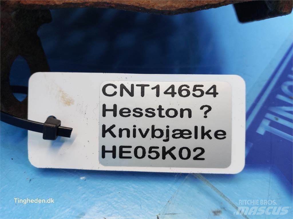 Hesston  Kombájn tartozékok