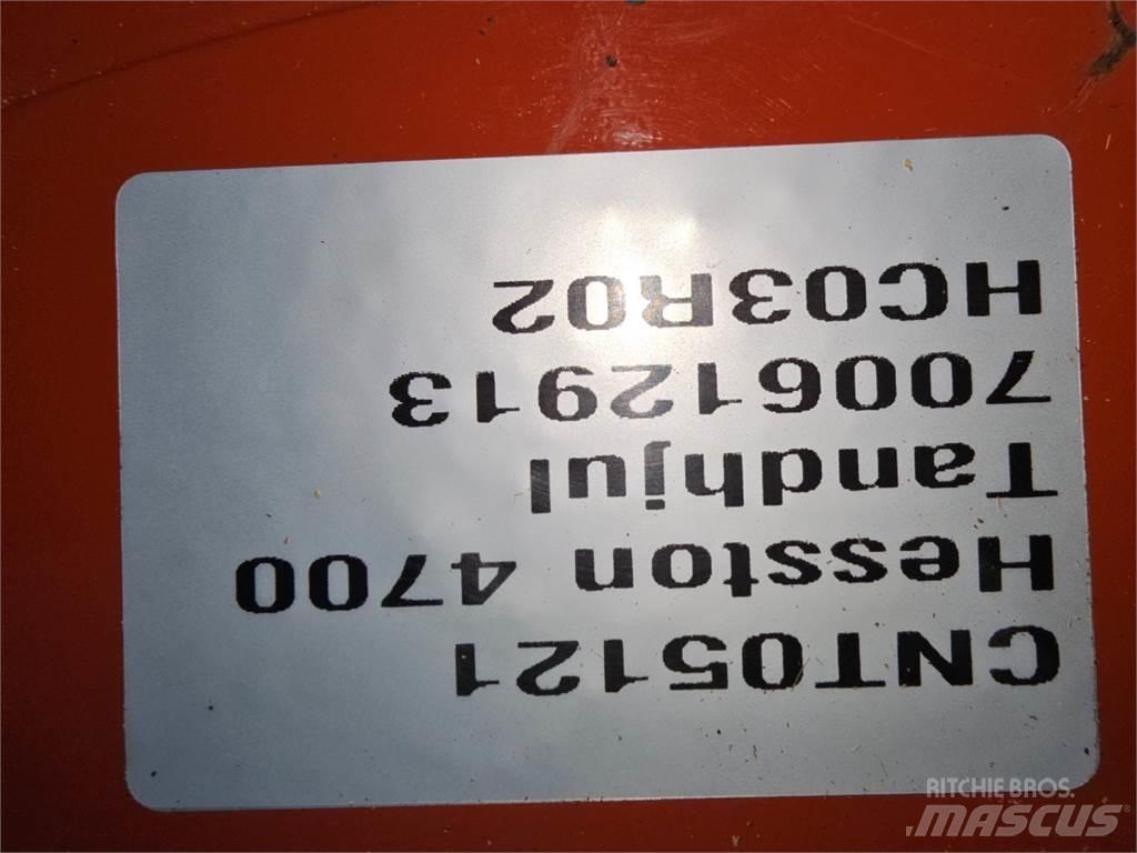 Hesston 4700 Egyéb szálastakarmányozási gépek