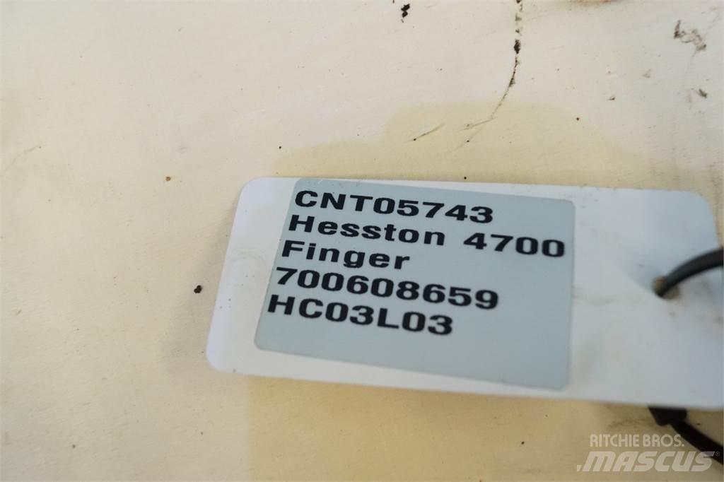 Hesston 4700 Bálafogó