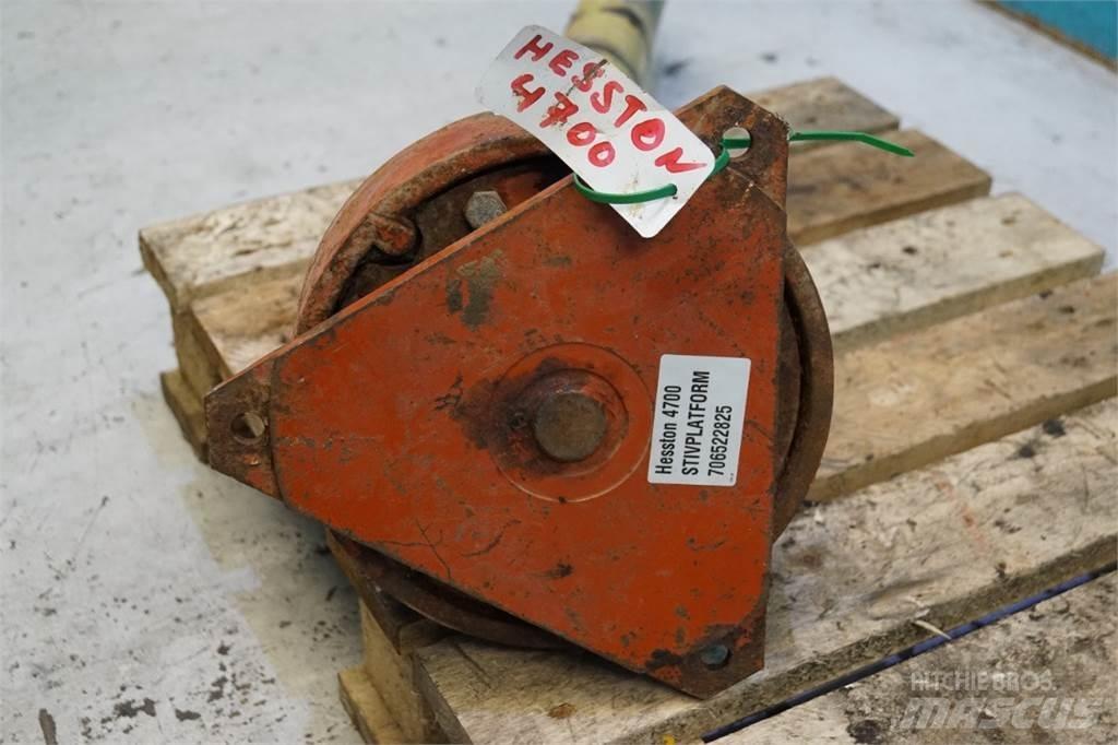 Hesston 4700 Egyéb traktor tartozékok