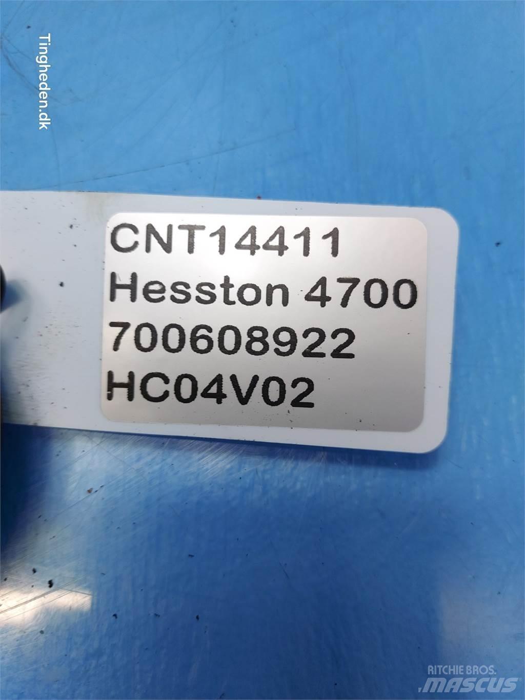 Hesston 4700 Bálafogó