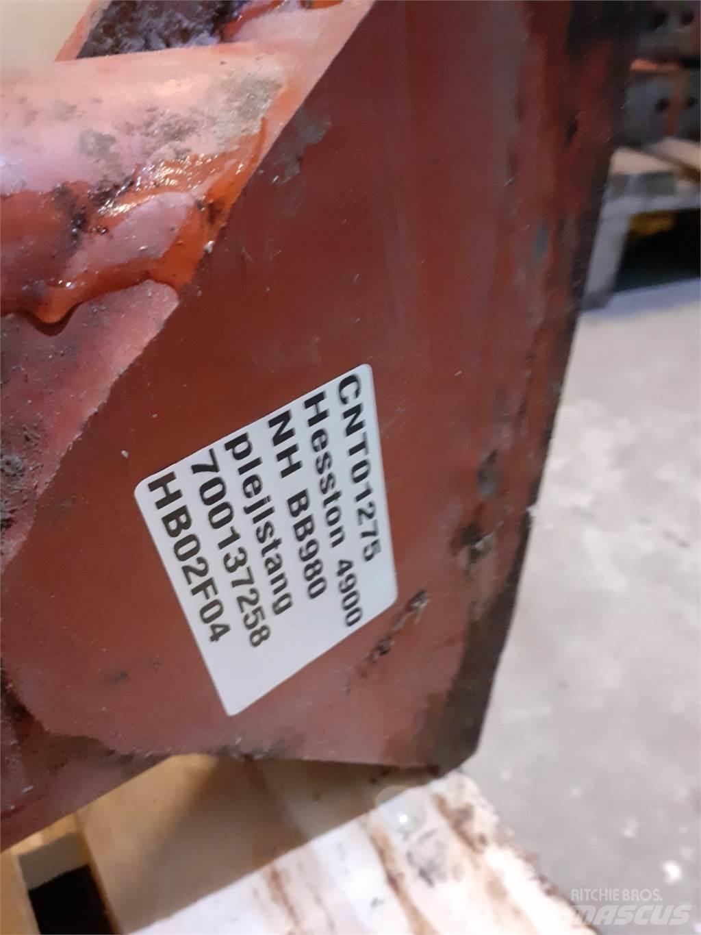 Hesston 4900 Egyéb szálastakarmányozási gépek