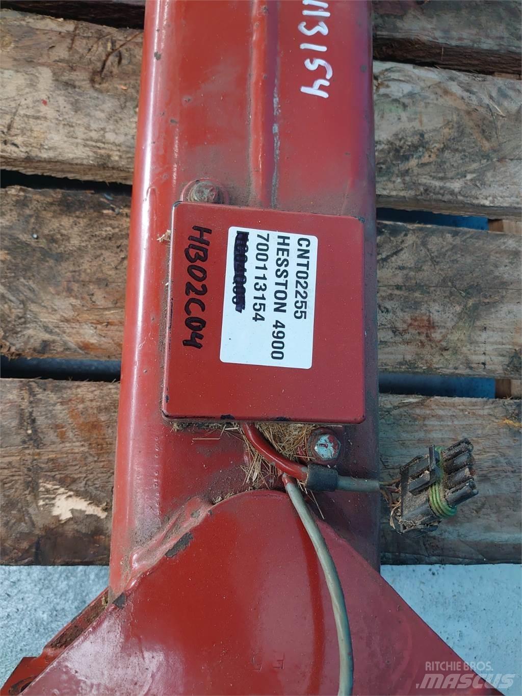 Hesston 4900 Egyéb szálastakarmányozási gépek