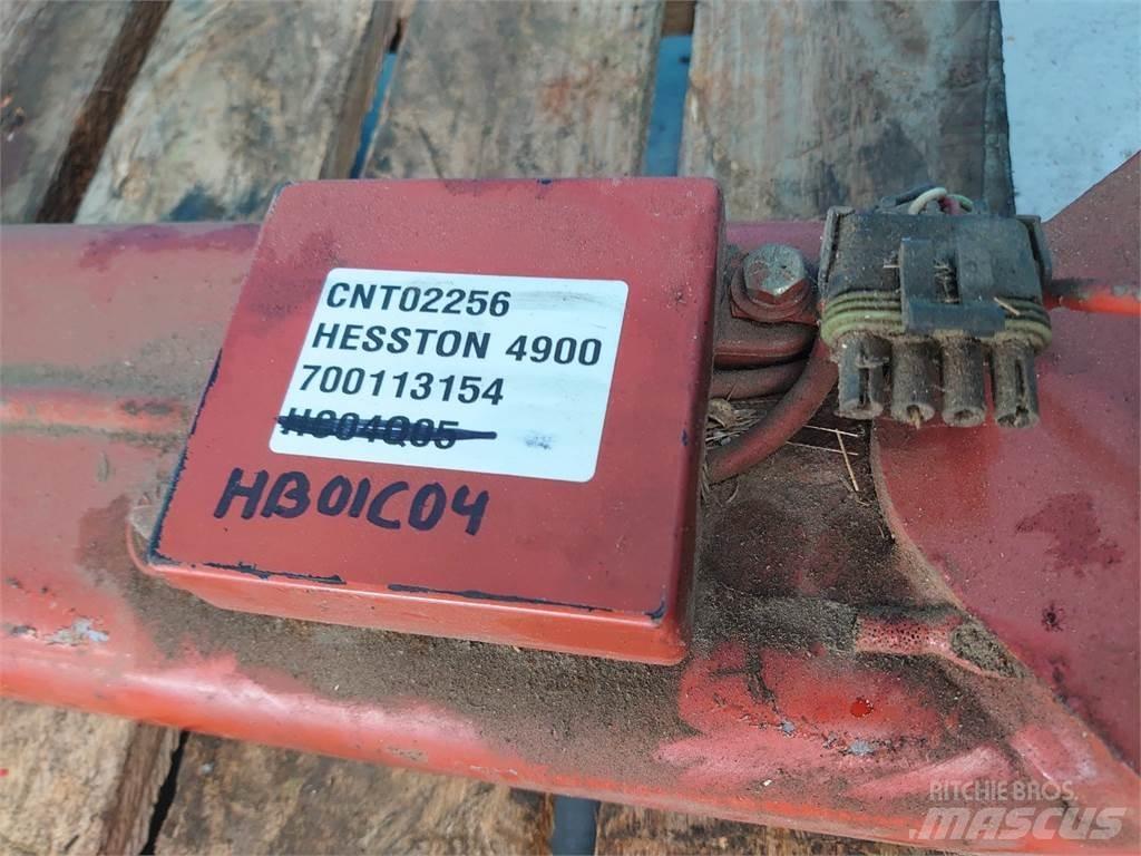 Hesston 4900 Egyéb szálastakarmányozási gépek