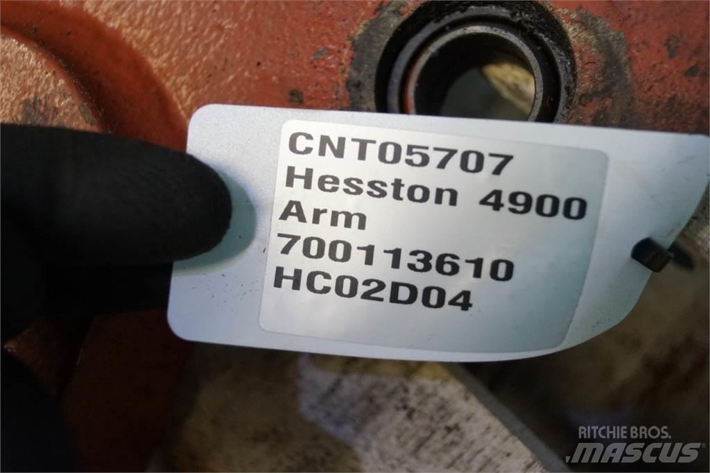 Hesston 4900 Bálafogó