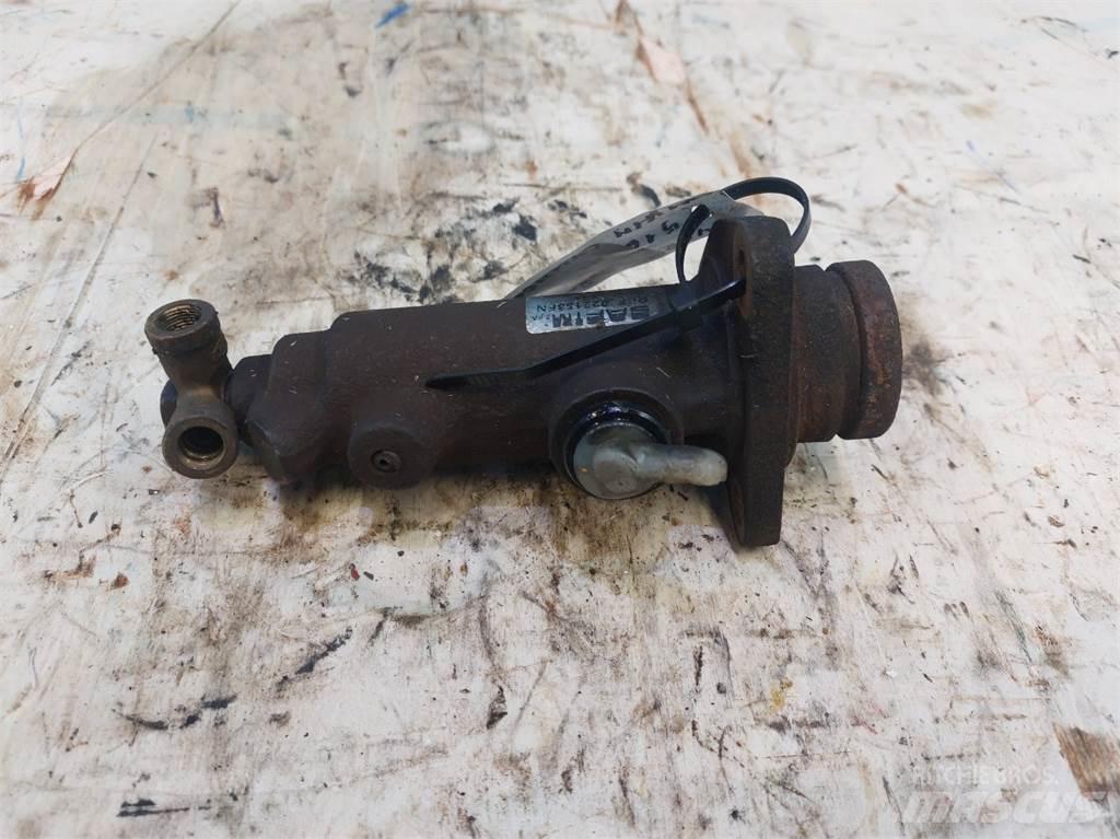 Hydrema 806 Motorok