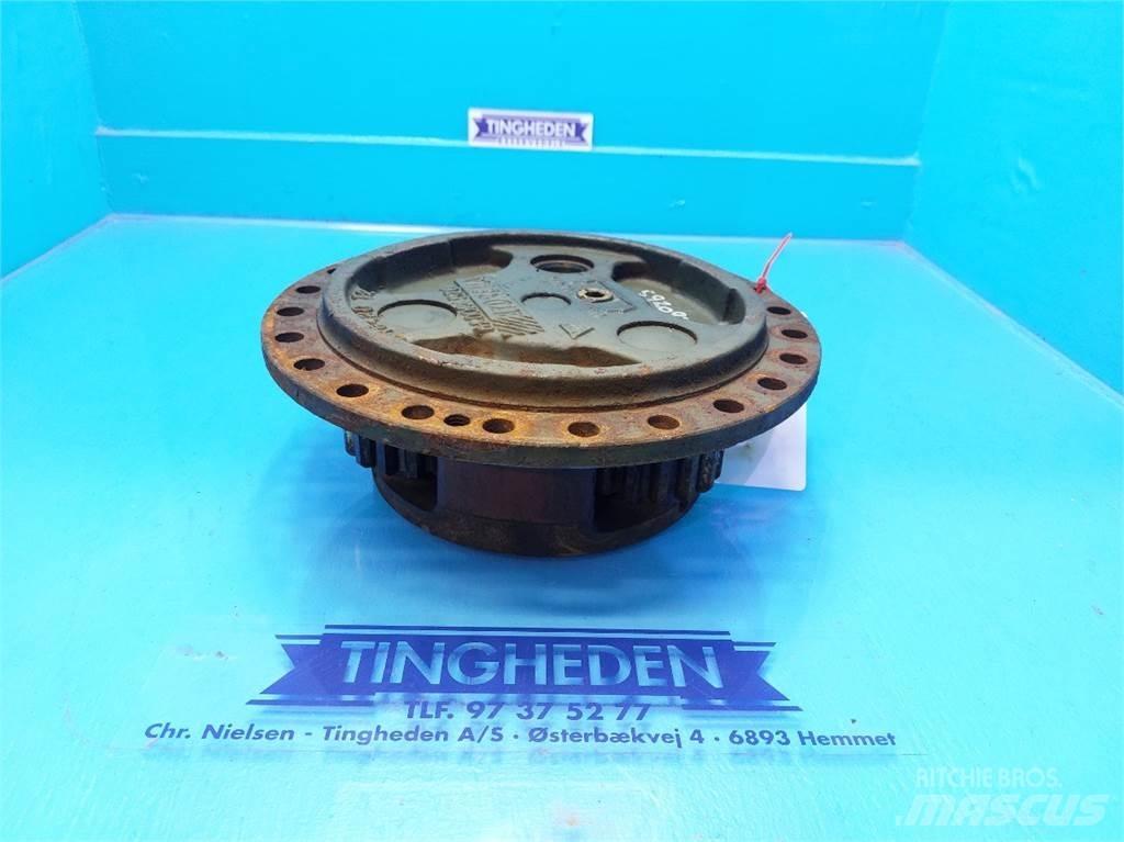 Hydrema 806 Tengelyek