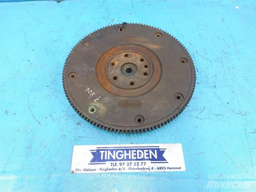 Hydrema 806 Motorok