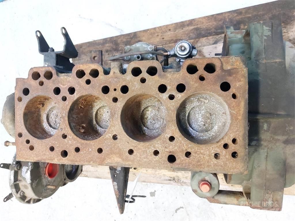 Hydrema 806 Motorok