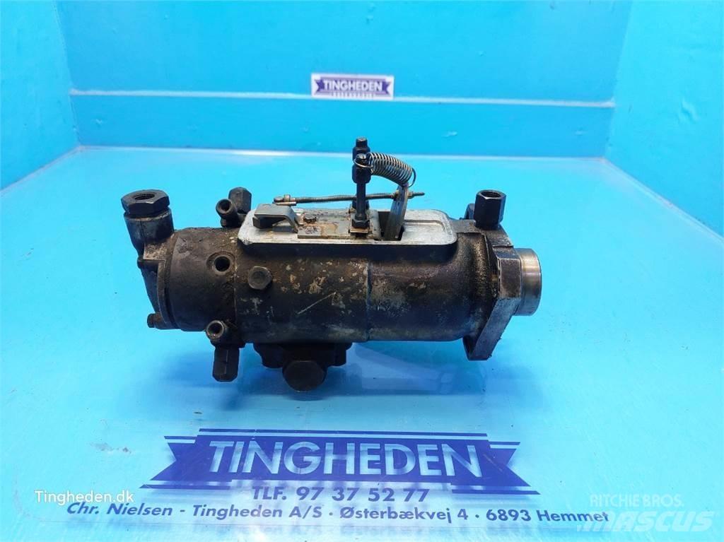 Hydrema 806 Motorok