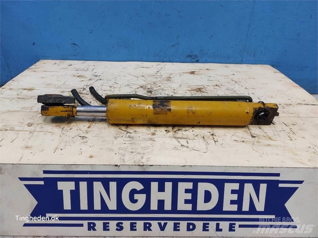 Hydrema 806 Tengelyek