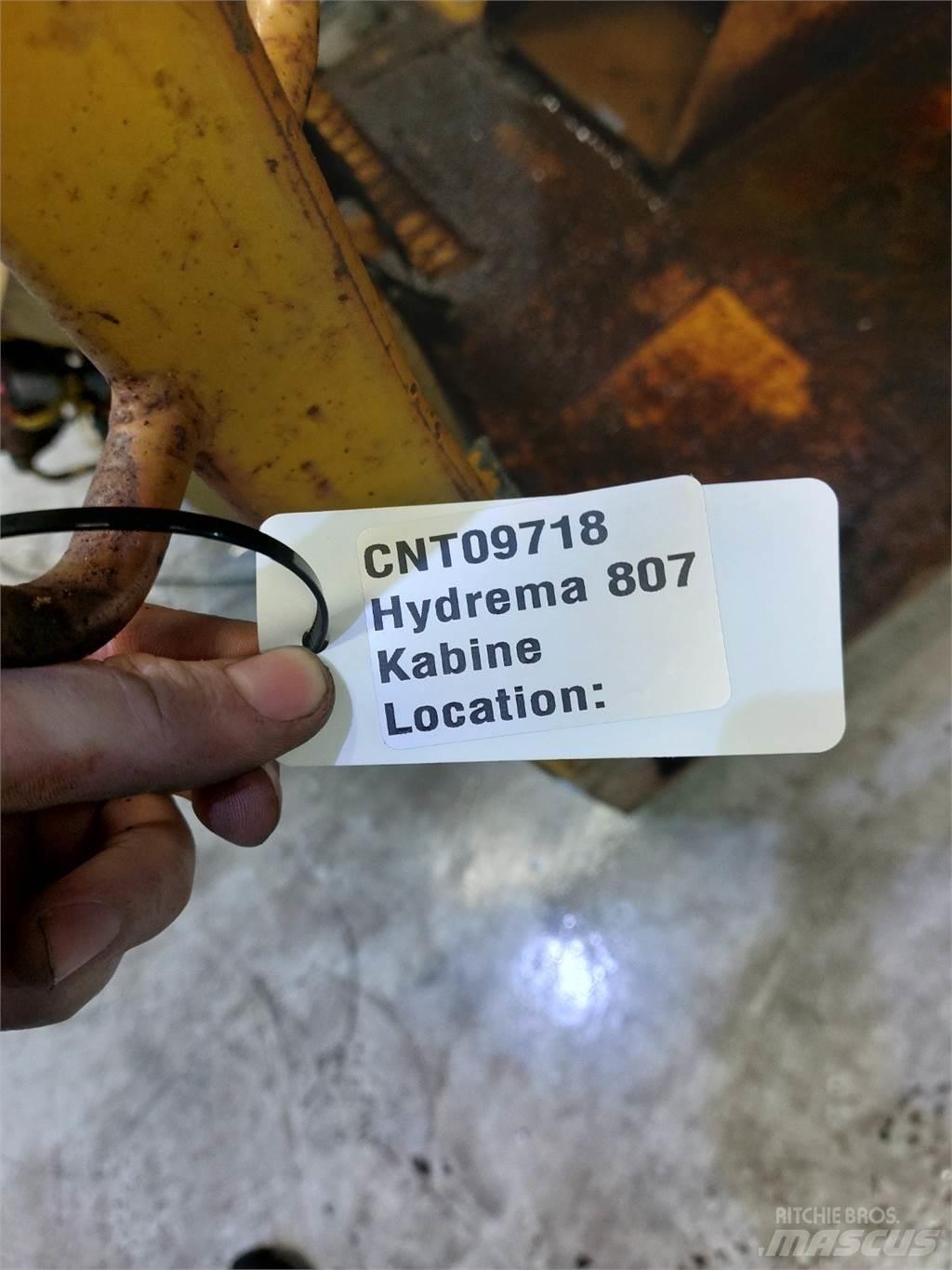Hydrema 807 Vezetőfülke és belső tartozékok