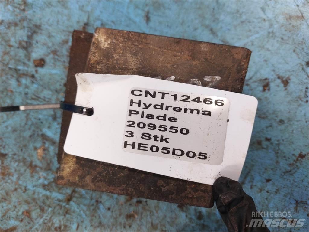 Hydrema 906 Gémek és dipperek