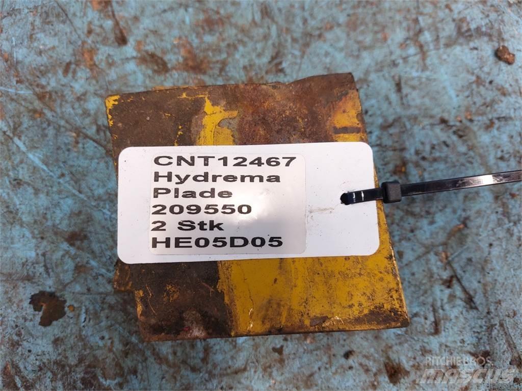 Hydrema 906 Gémek és dipperek