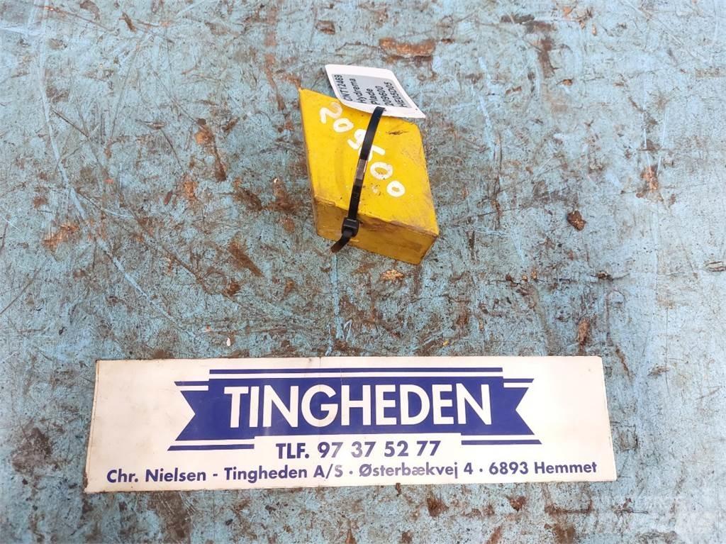 Hydrema 906 Gémek és dipperek