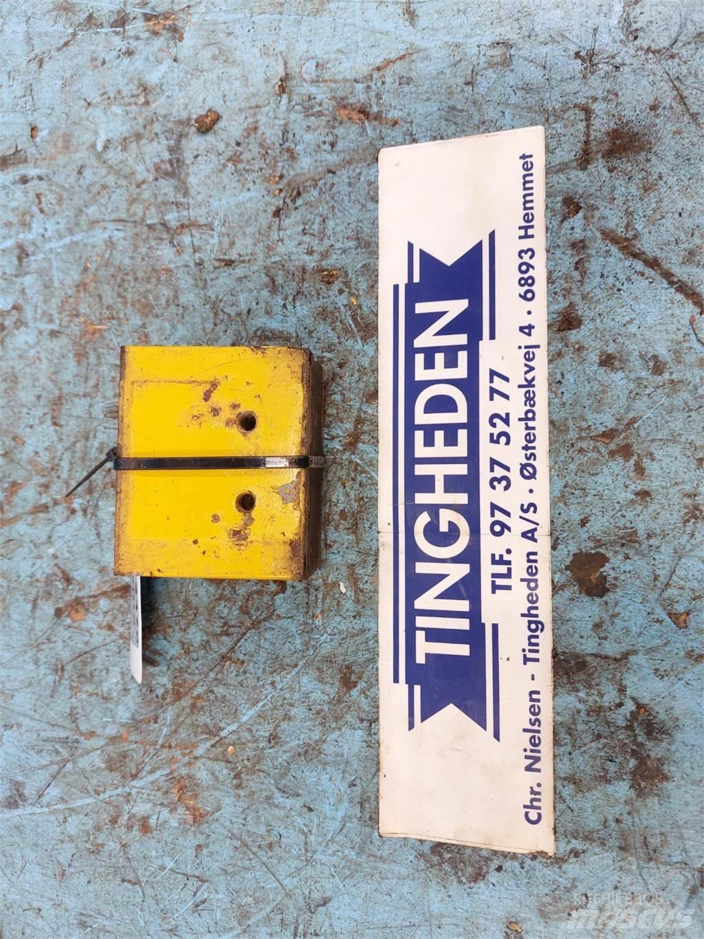 Hydrema 906 Gémek és dipperek