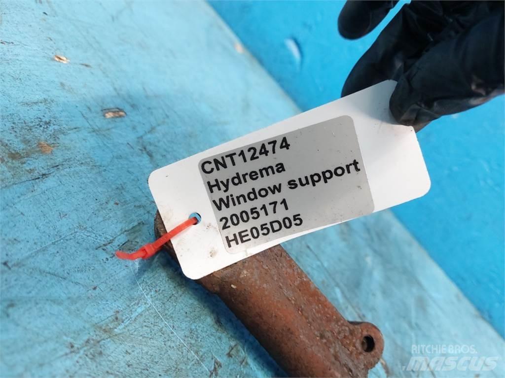 Hydrema 906 Vezetőfülke és belső tartozékok