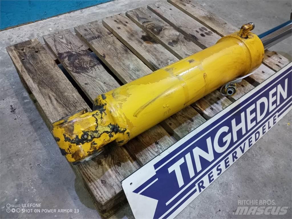 Hydrema 906B Gémek és dipperek