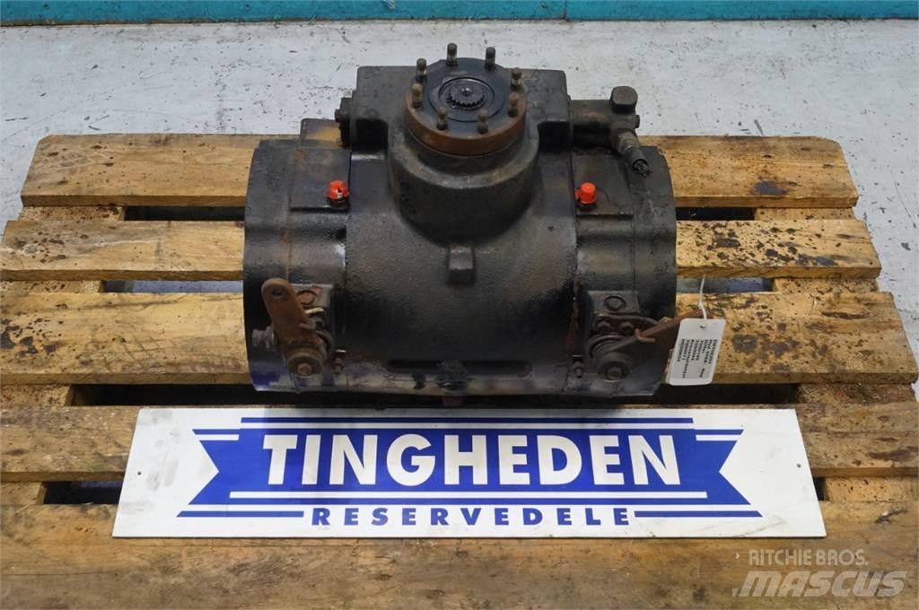 Hydrema 906B Tengelyek