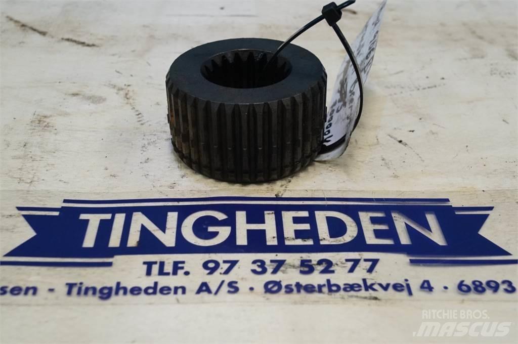 Hydrema 906B Tengelyek