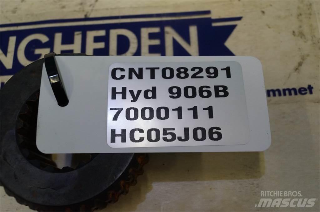 Hydrema 906B Tengelyek