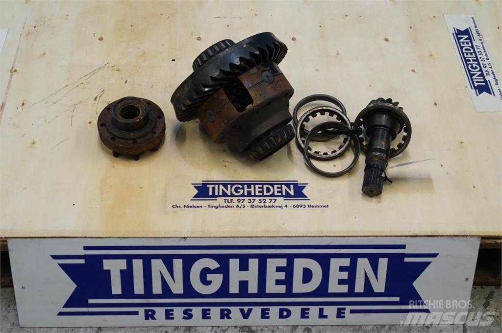 Hydrema 906B Tengelyek