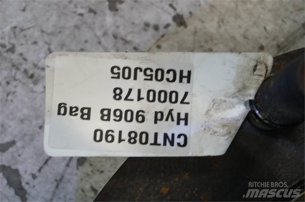 Hydrema 906B Tengelyek