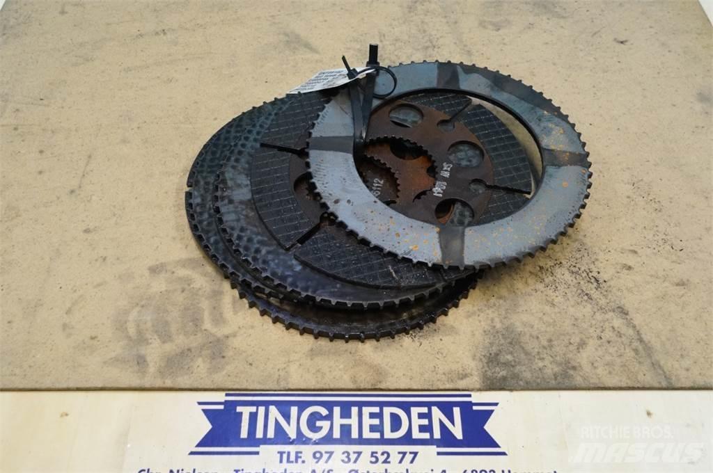 Hydrema 906B Tengelyek