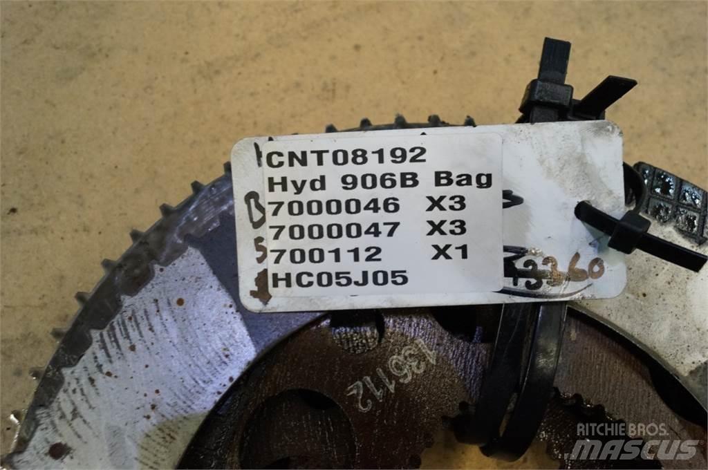 Hydrema 906B Tengelyek