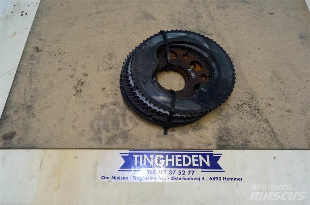 Hydrema 906B Tengelyek