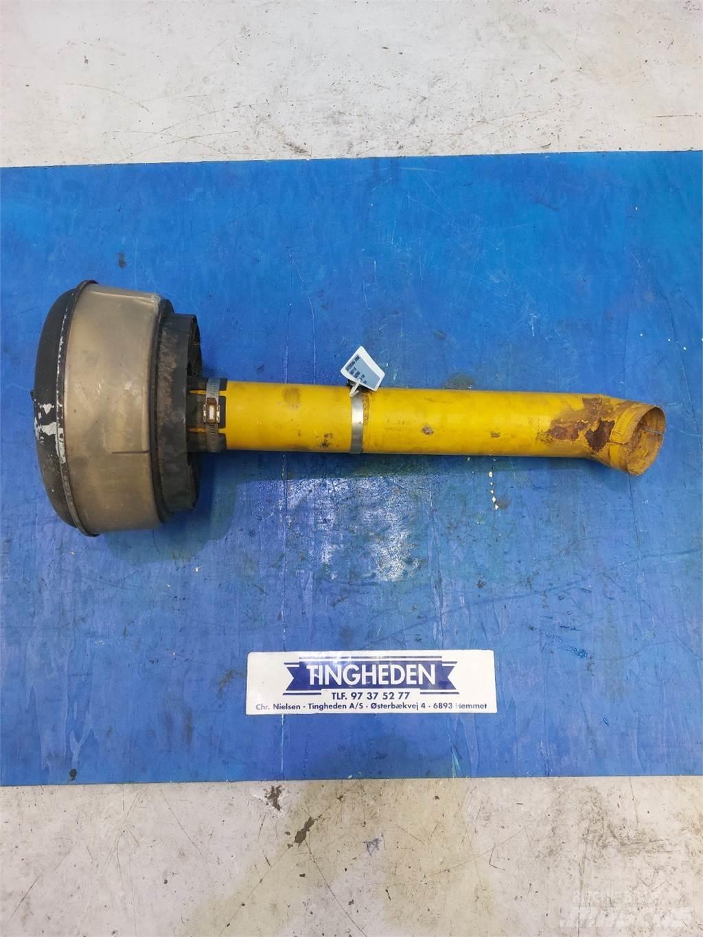 Hydrema 906B Motorok