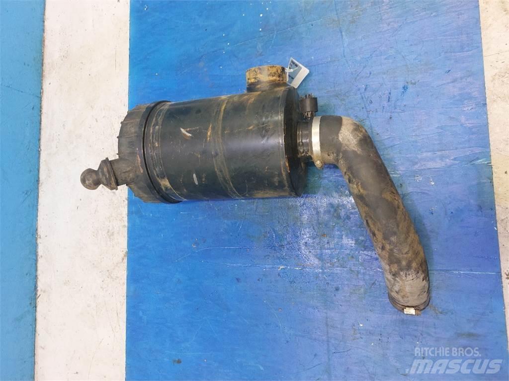 Hydrema 906B Motorok