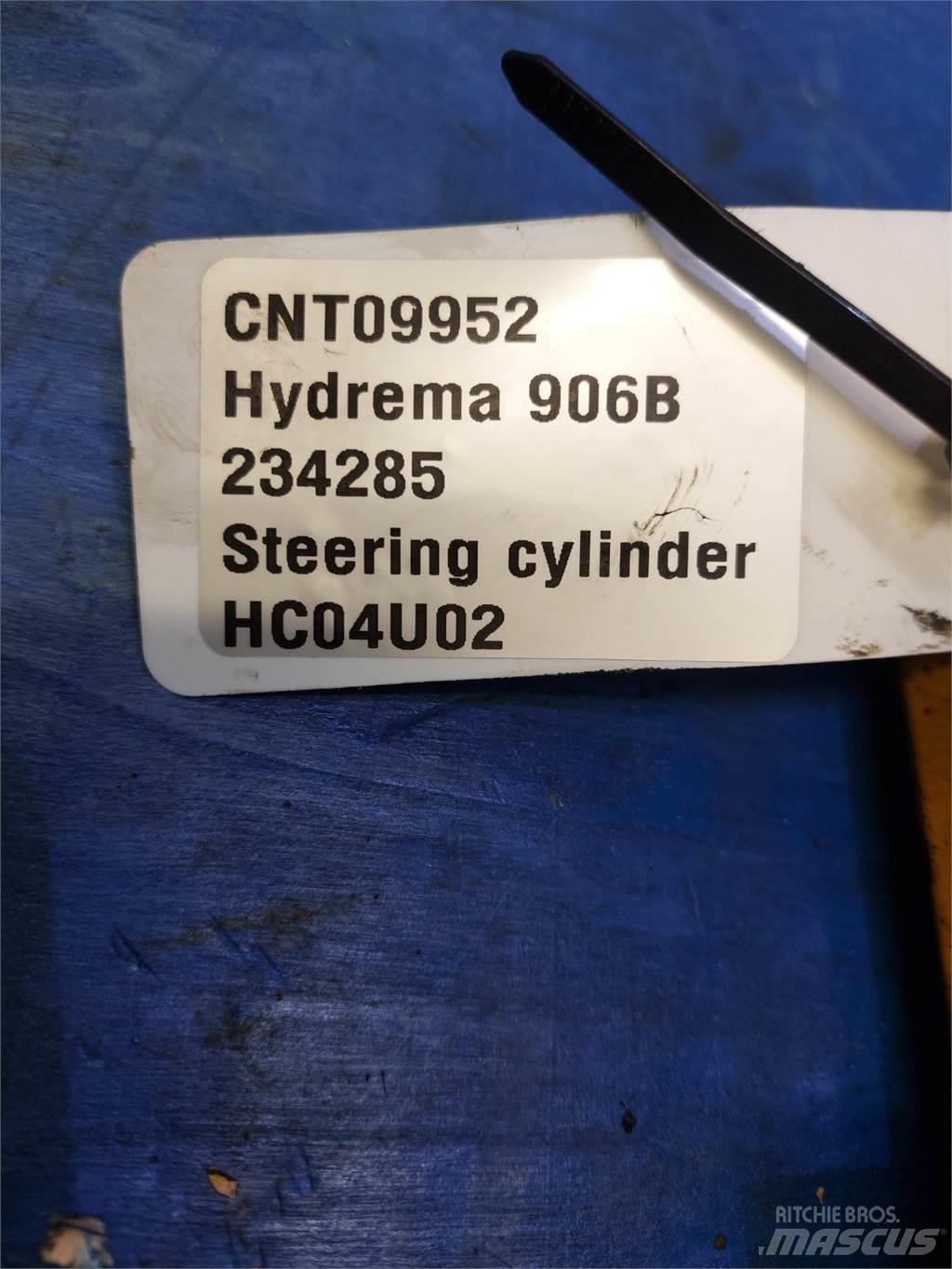 Hydrema 906B Tengelyek