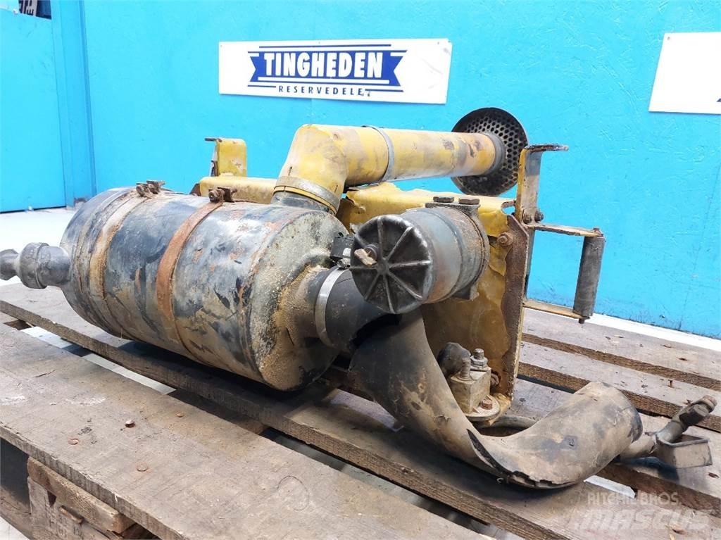 Hydrema 906B Motorok