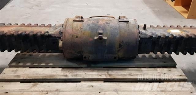 Hydrema 906D Tengelyek