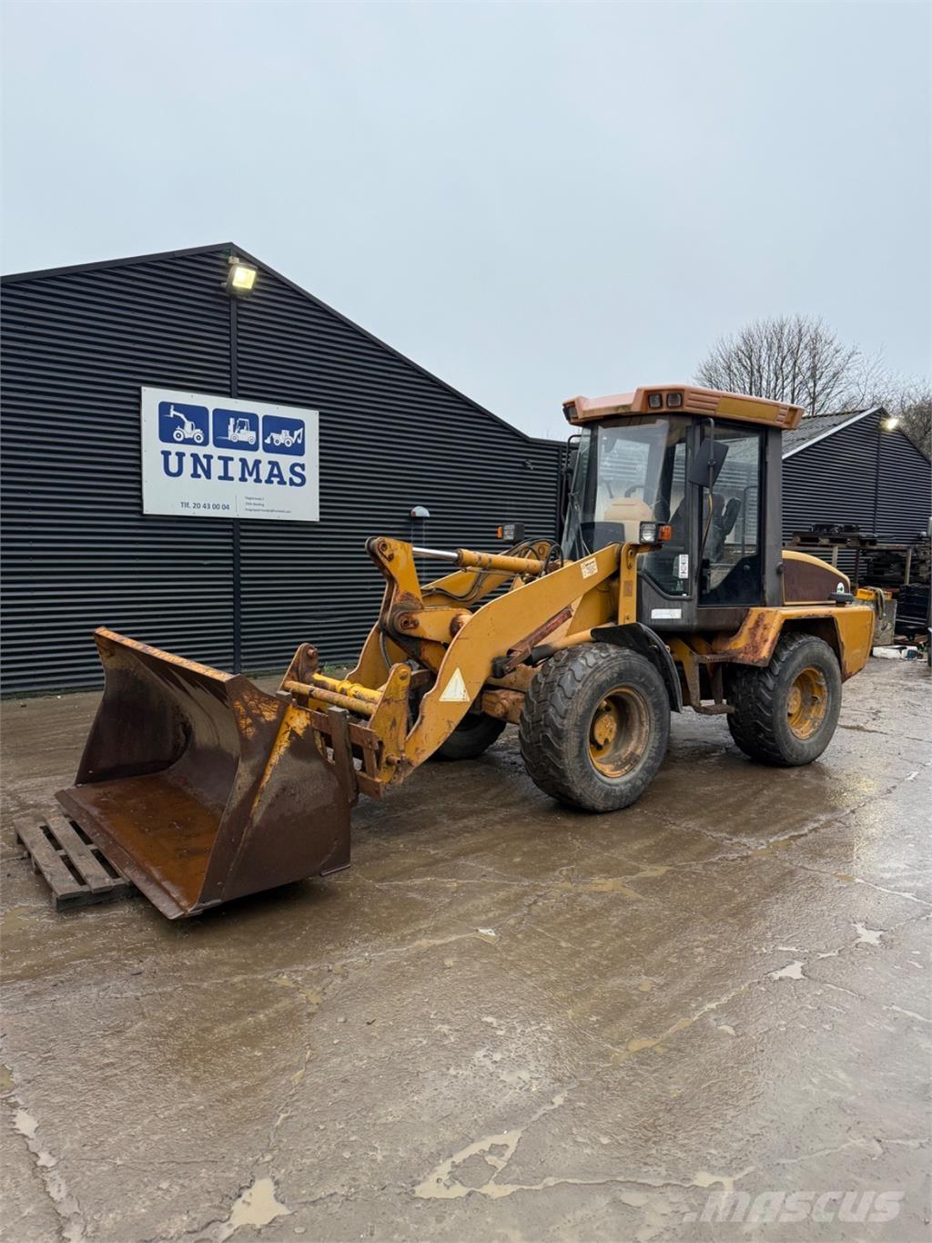 Hydrema WL550C Gumikerekes homlokrakodók