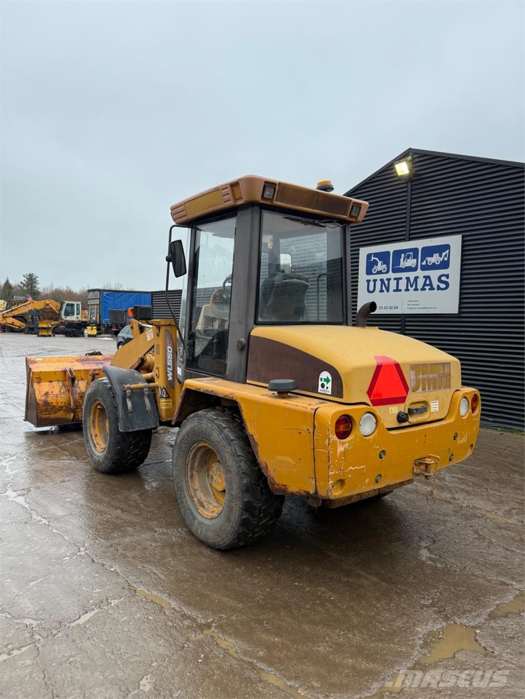 Hydrema WL550C Gumikerekes homlokrakodók