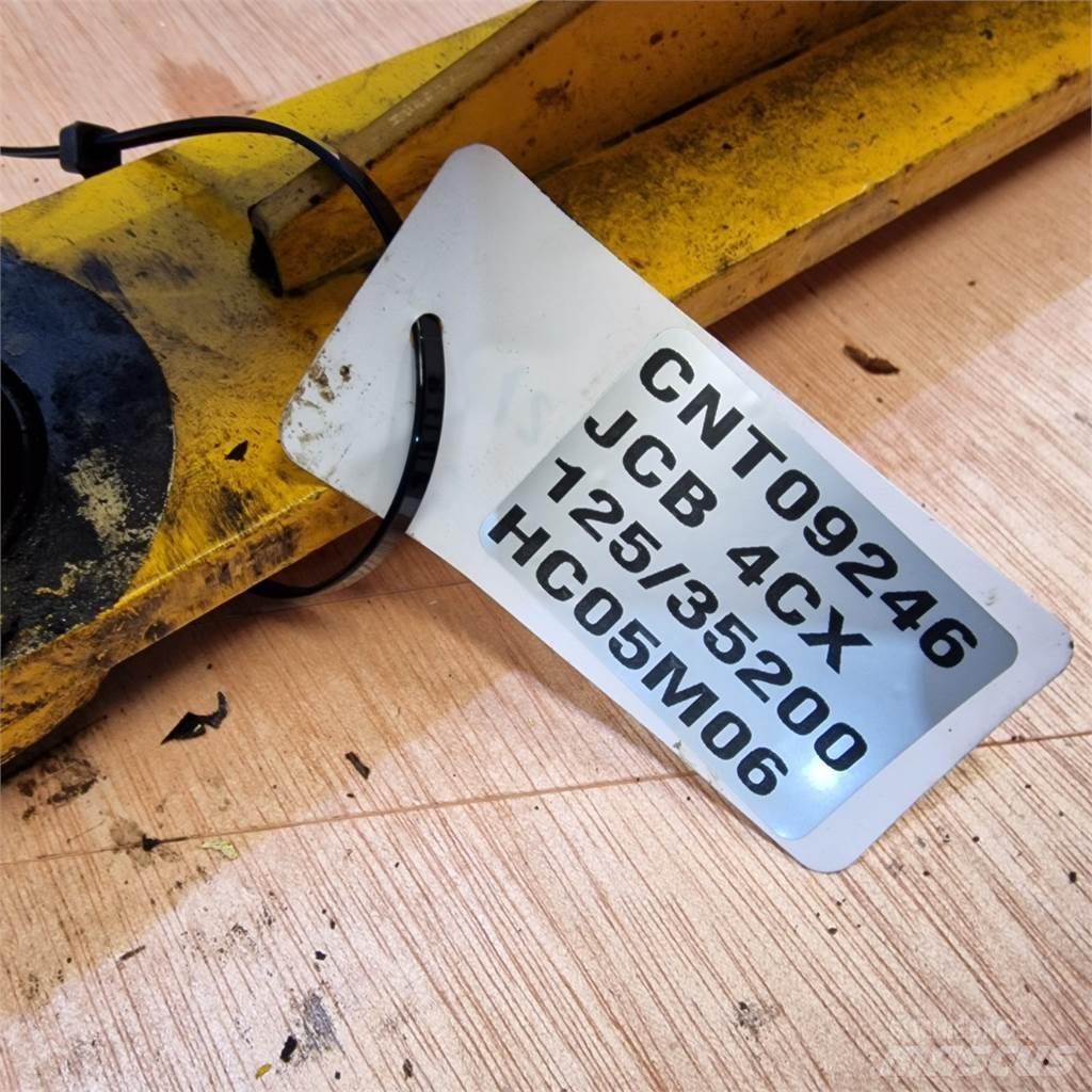 JCB 4CX Gémek és dipperek