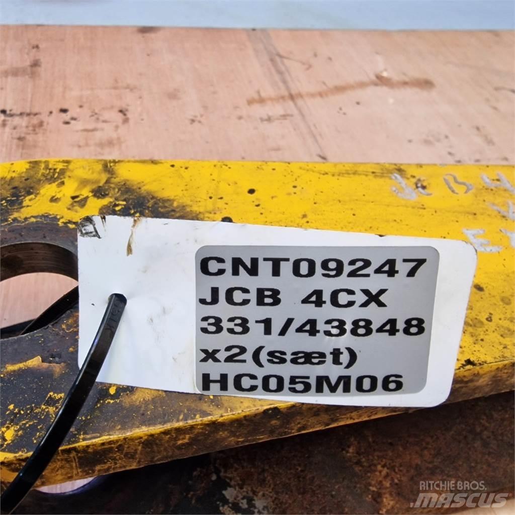 JCB 4CX Gémek és dipperek