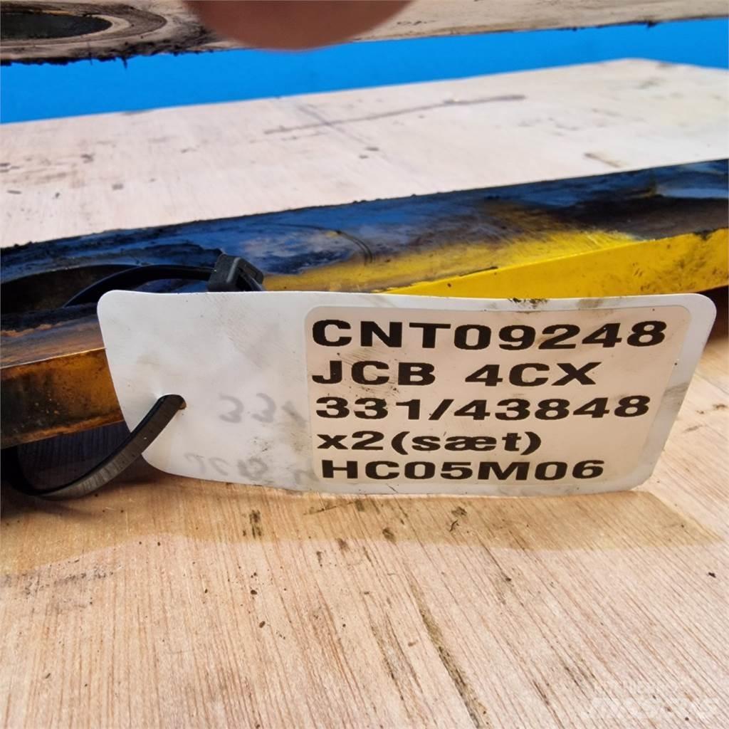 JCB 4CX Gémek és dipperek