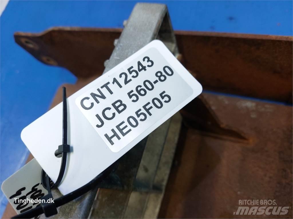 JCB 560-80 Vezetőfülke és belső tartozékok